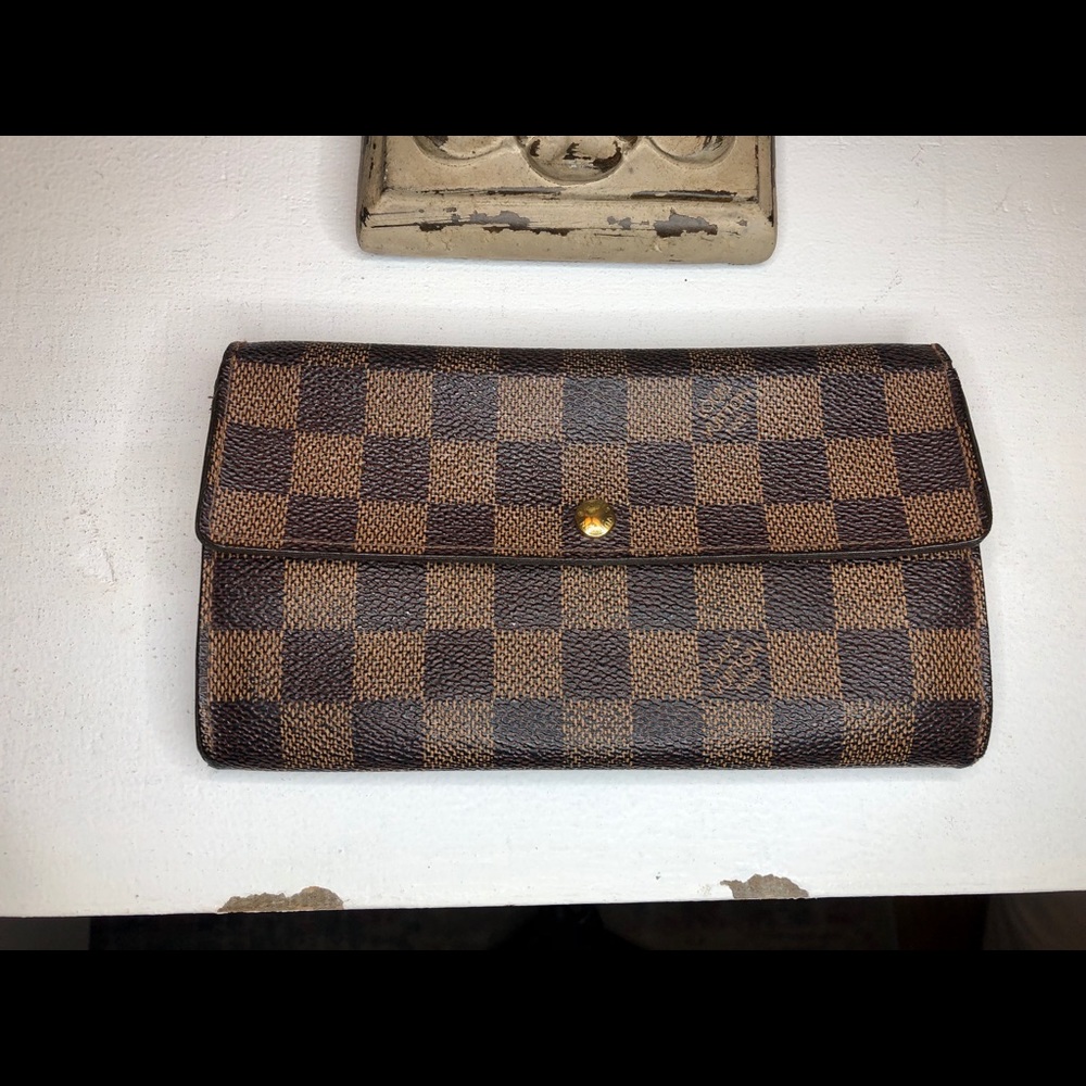 ❗️Sold❗️Louis Vuitton Vintage Sarah Wallet